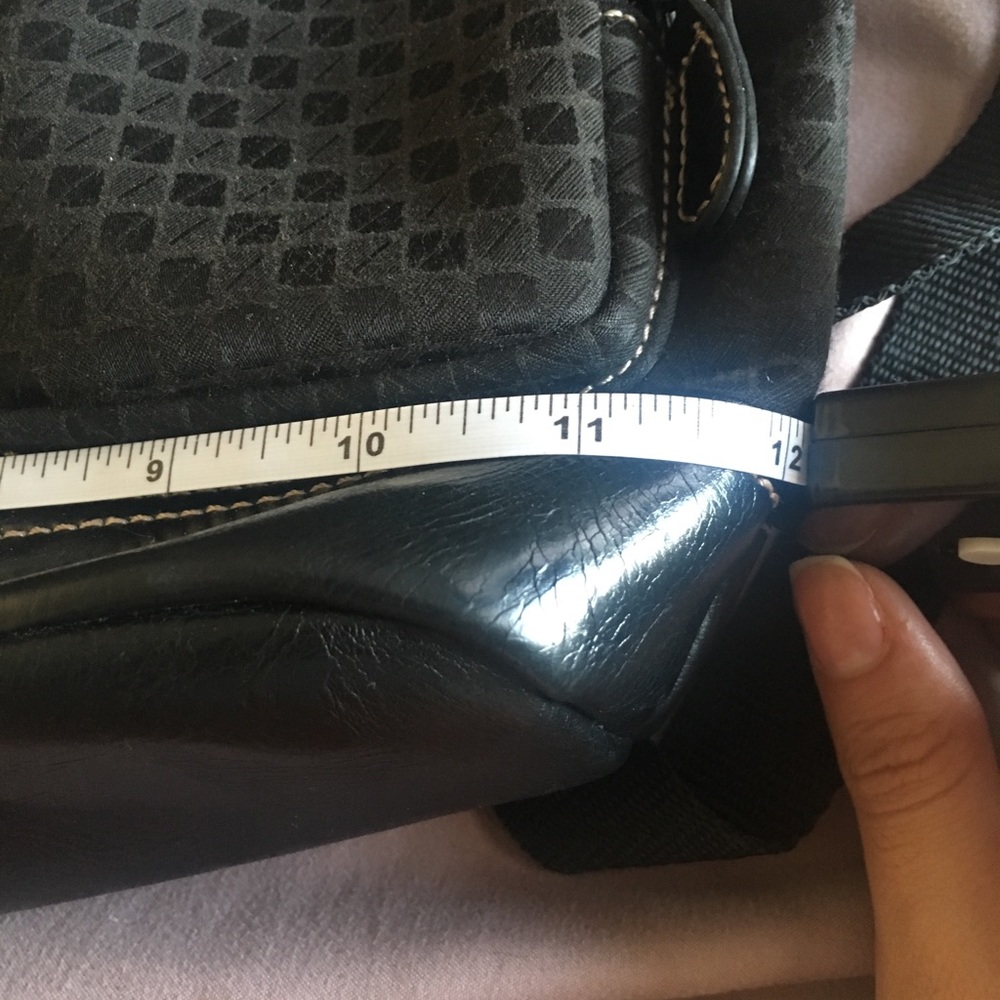 Backpack - Picture 4 of 5